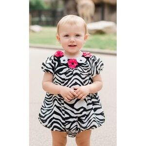 Rare Editions Baby Girl Size 12 Months Striped Black White Hot Pink Flowers 12m